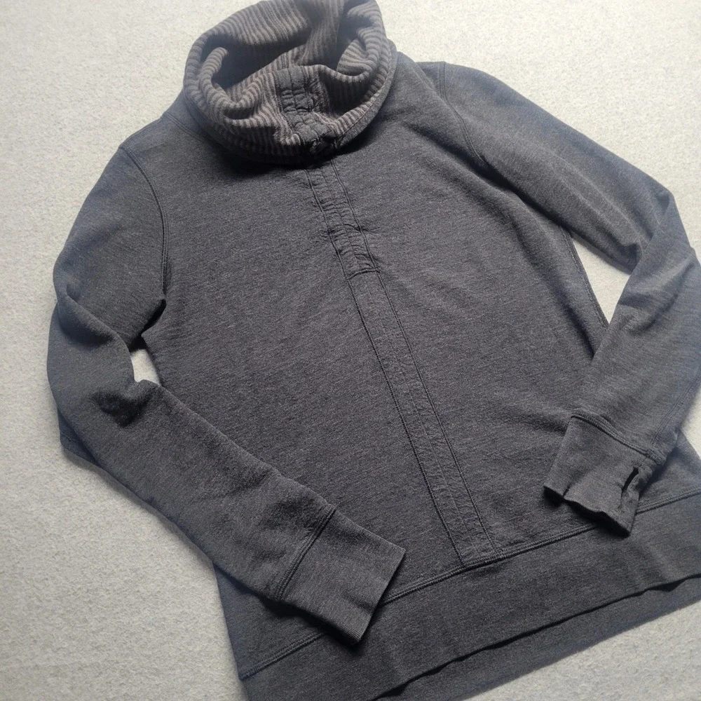Lululemon Cowl‎ Neck Pullover Sweatshirt Gray Heather Thumbhole Cuffs Reversible